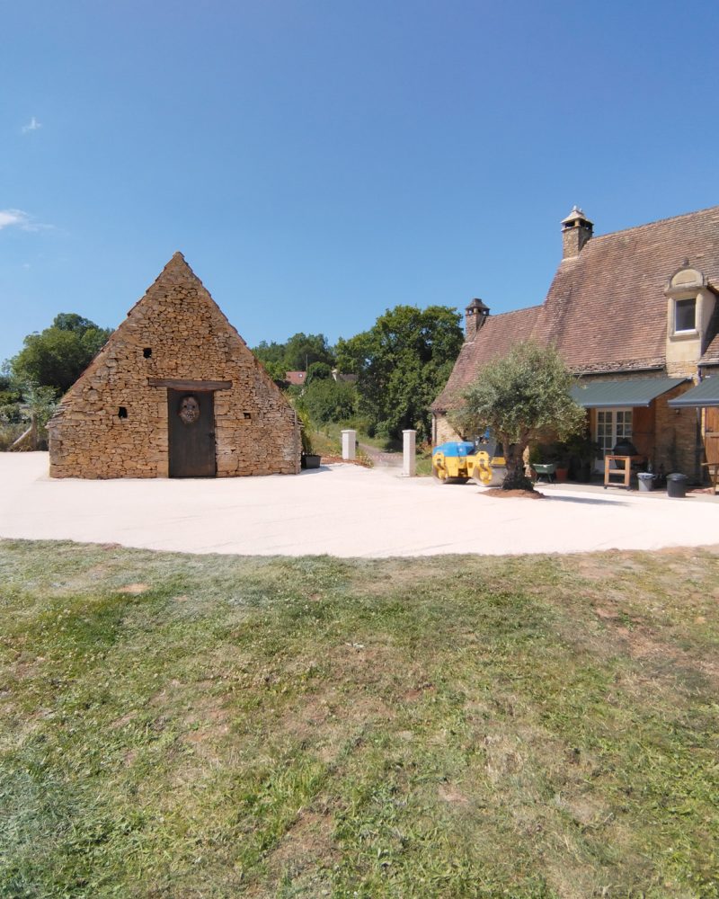 amenagement-exterieur-abords-piscine-cour-dordogne-2024-01-psg