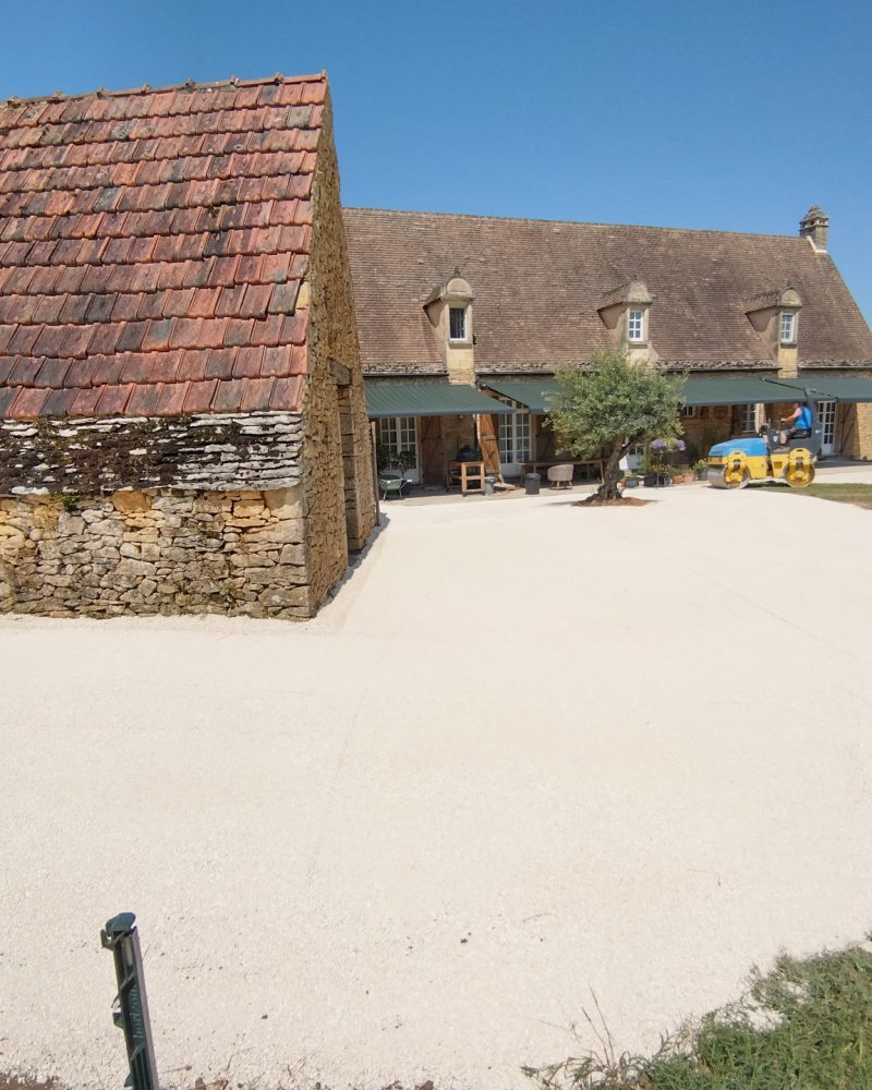 amenagement-exterieur-abords-piscine-cour-dordogne-2024-02-psg