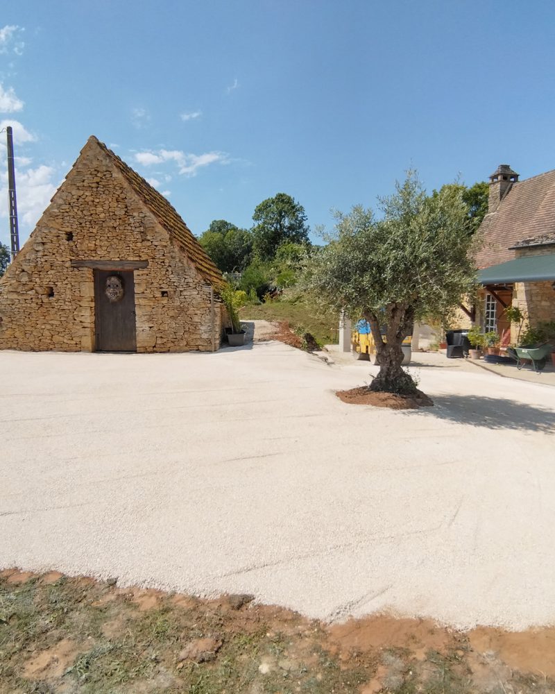 amenagement-exterieur-abords-piscine-cour-dordogne-2024-03-psg