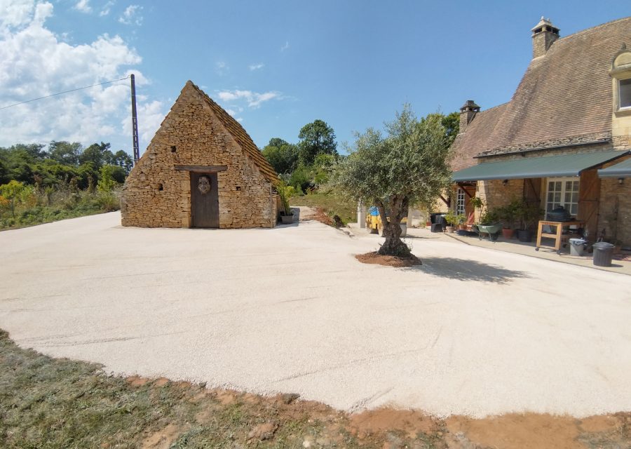 amenagement-exterieur-abords-piscine-cour-dordogne-2024-03-psg