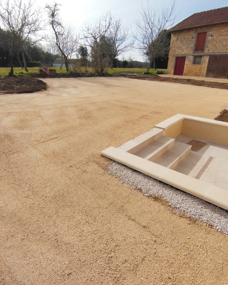 amenagement-exterieur-cour-voie-acces-empierrees-dordogne-2025-03-psg