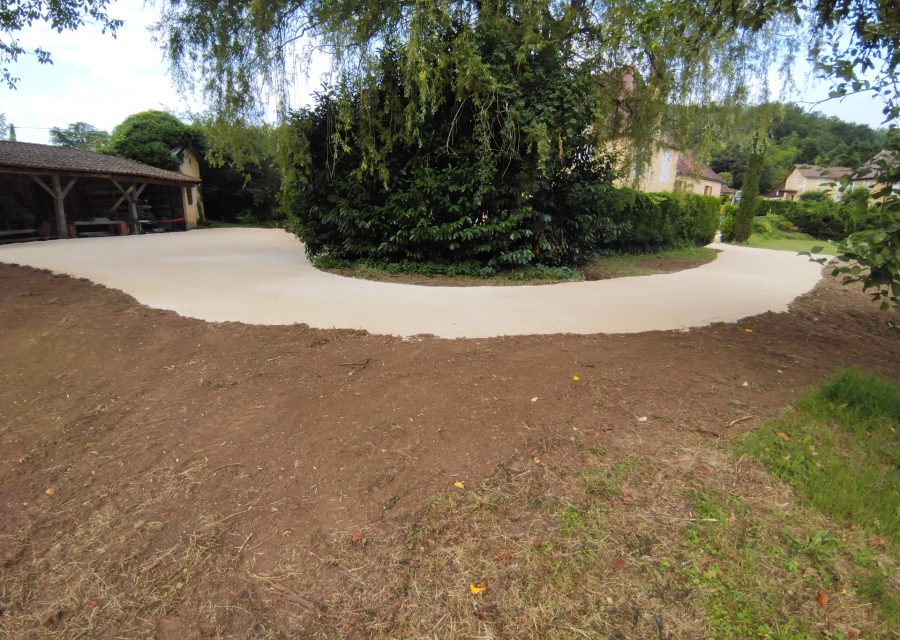 amenagement-exterieur-creation-parking-chemin-dordogne-2023-02-psg