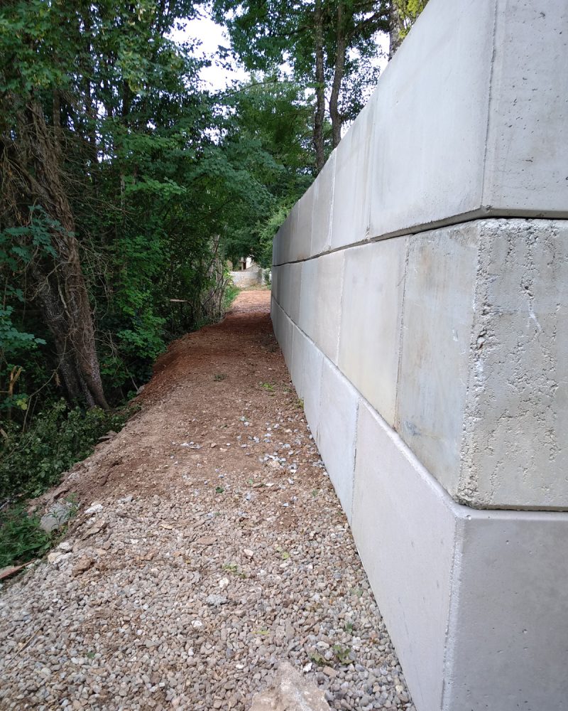 amenagement-exterieur-mur-bloc-beton-lego-dordogne-2020-02