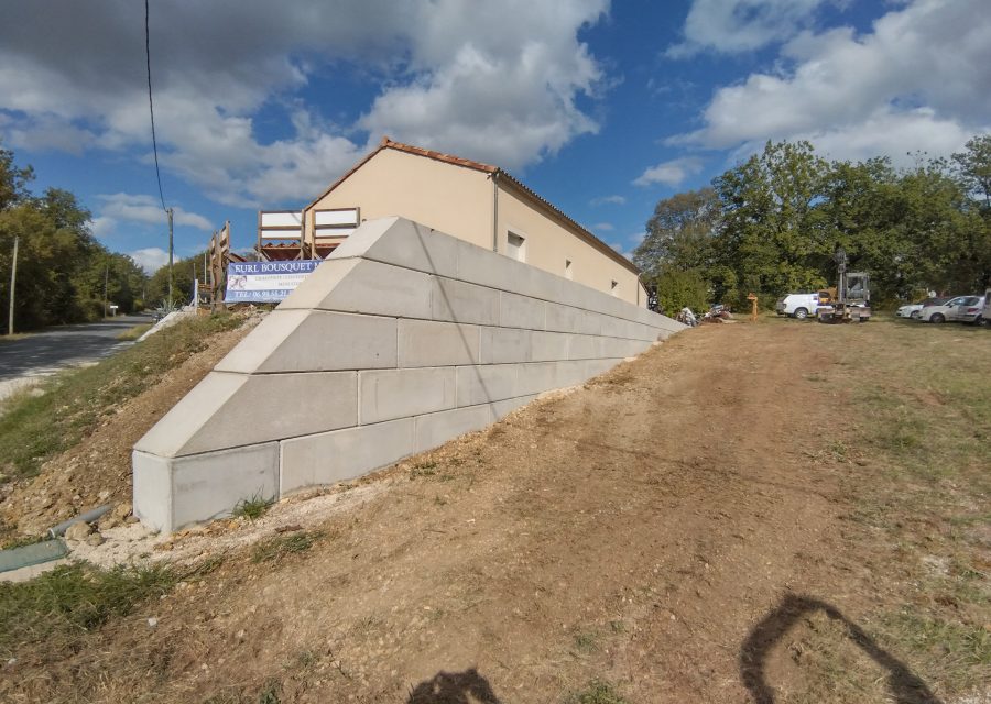 amenagement-exterieur-mur-bloc-beton-lego-dordogne-2023-03-psg