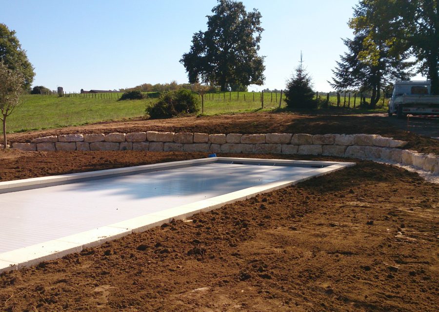 amenagement-exterieur-muret-soutenement-blocs-tailles-dordogne-2015-01-psg