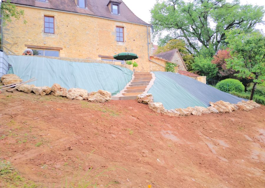 amenagement-exterieur-talus-escalier-dordogne-2022-01-psg