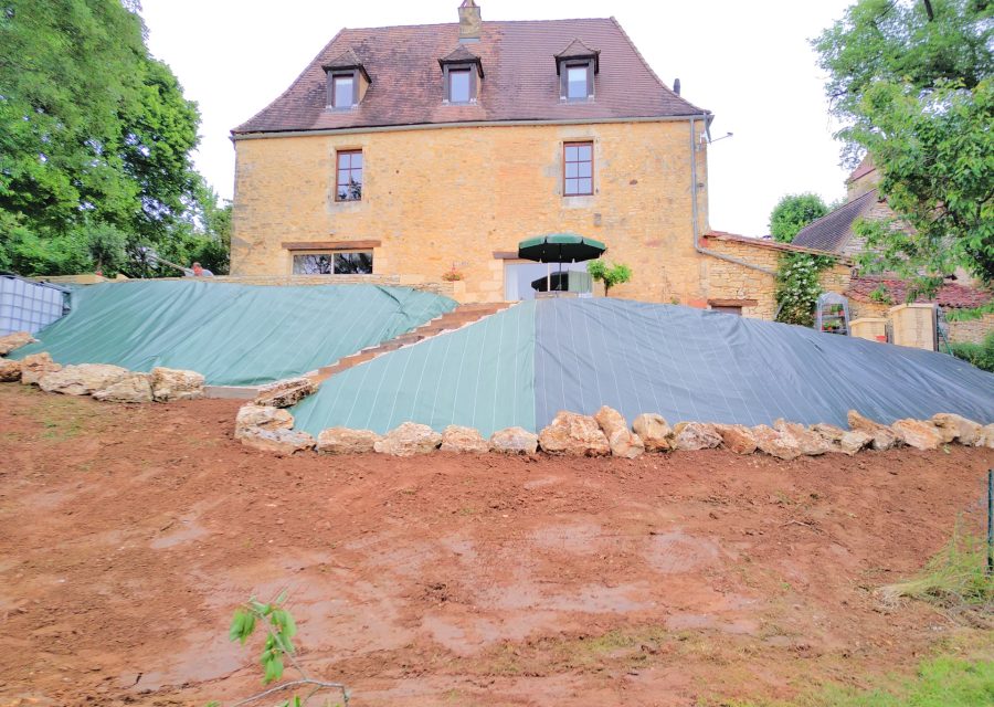 amenagement-exterieur-talus-escalier-dordogne-2022-02-psg