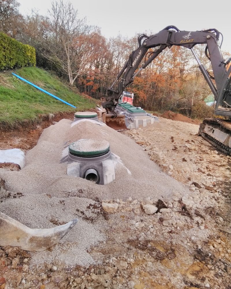 assainissement-batterie-cuves-15m3-veyrines-de-domme-2018-02