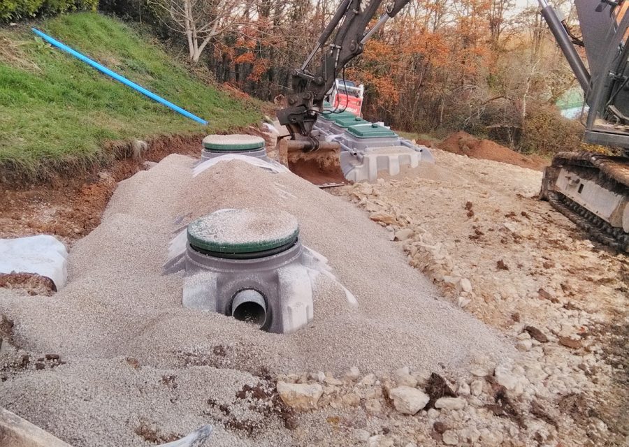 assainissement-batterie-cuves-15m3-veyrines-de-domme-2018-02