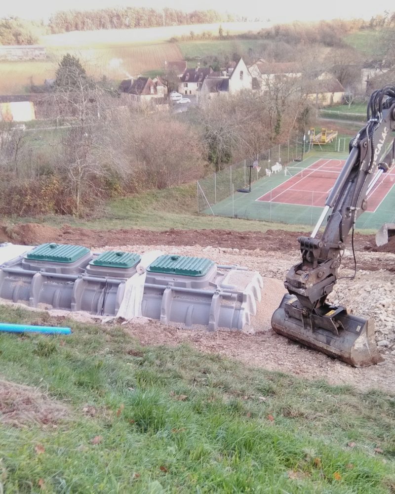 assainissement-batterie-cuves-15m3-veyrines-de-domme-2018-05-psg