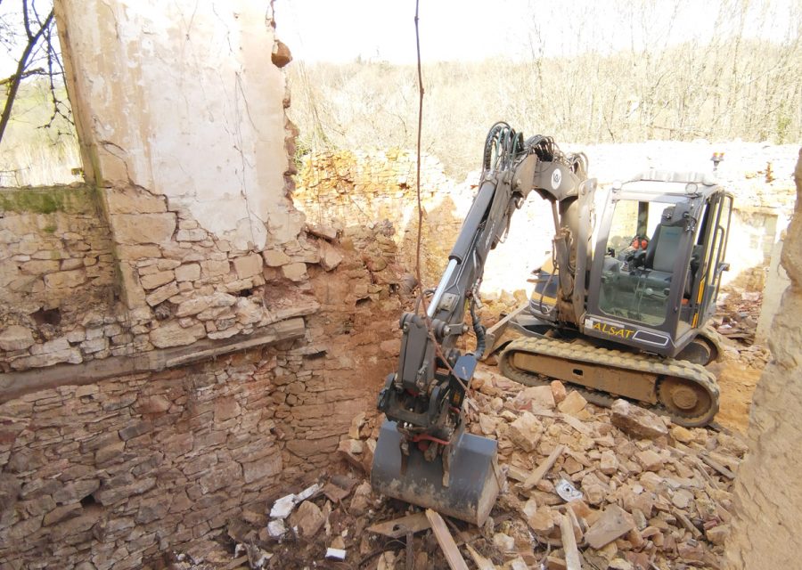 terrassement-demolition-interieur-ruine-dordogne-2026-01